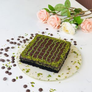 pistachio kunafa chocolate layered dessert