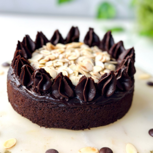 Belgian Chocolate Almond Cake Course